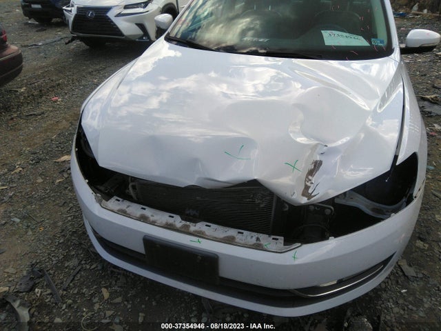 1VWBM7A33EC034077 Volkswagen Passat Se W/sunroof