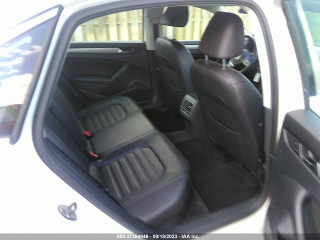 1VWBM7A33EC034077 Volkswagen Passat Se W/sunroof