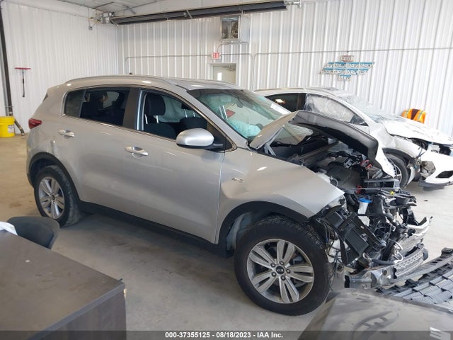 2018 KIA SPORTAGE LX VIN: KNDPMCAC9J7465351