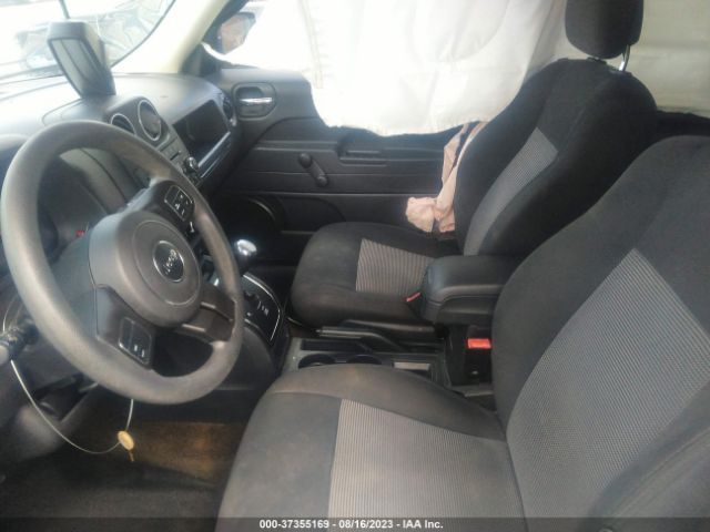 1C4NJPBA5GD777147 Jeep Patriot Sport