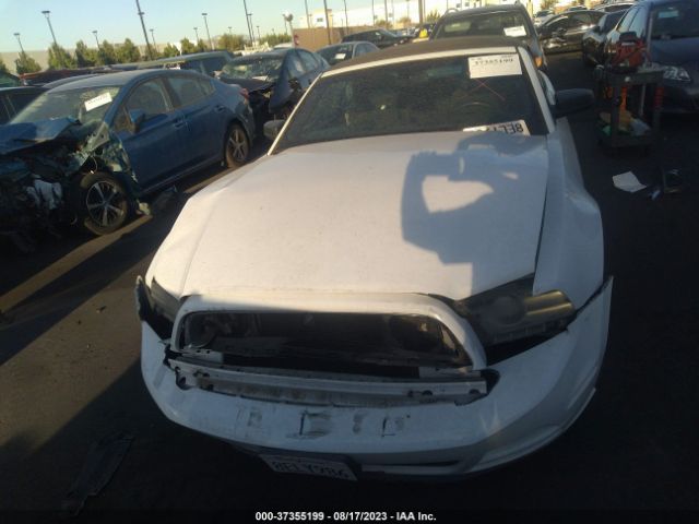 1ZVBP8EM3E5234042 Ford Mustang V6