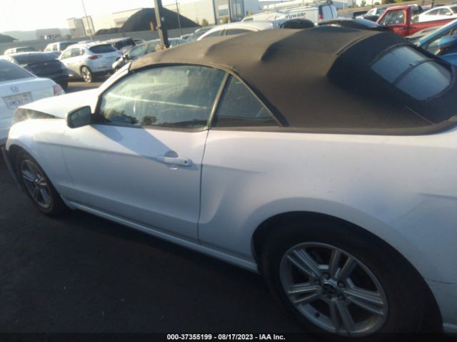 1ZVBP8EM3E5234042 Ford Mustang V6