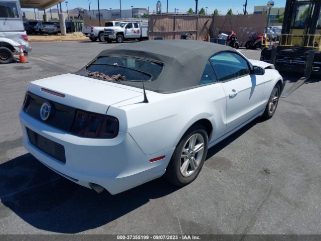 1ZVBP8EM3E5234042 Ford Mustang V6