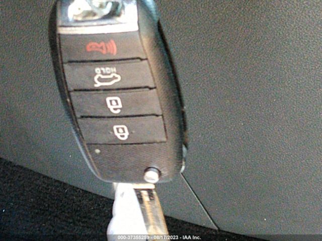 KNDPM3AC1J7475002 KIA Sportage Lx