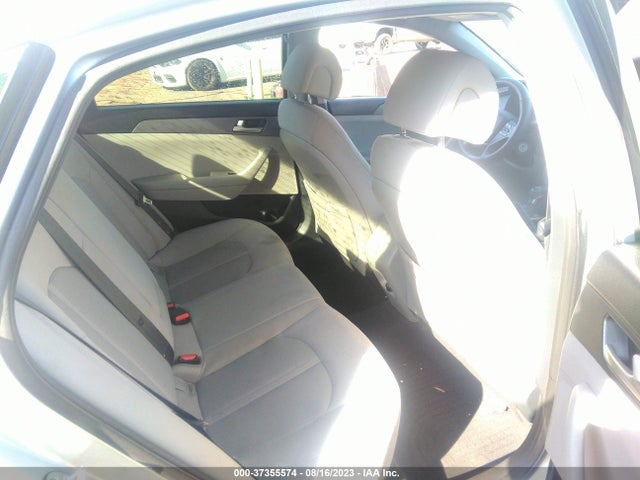 2015 HYUNDAI SONATA 2.4L SE VIN: 5NPE24AF1FH034468