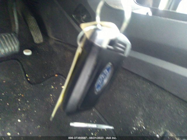 3FA6P0G70KR277135 Ford FUSION S