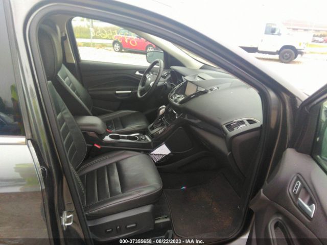 1FMCU9J95FUA52501 Ford Escape Titanium