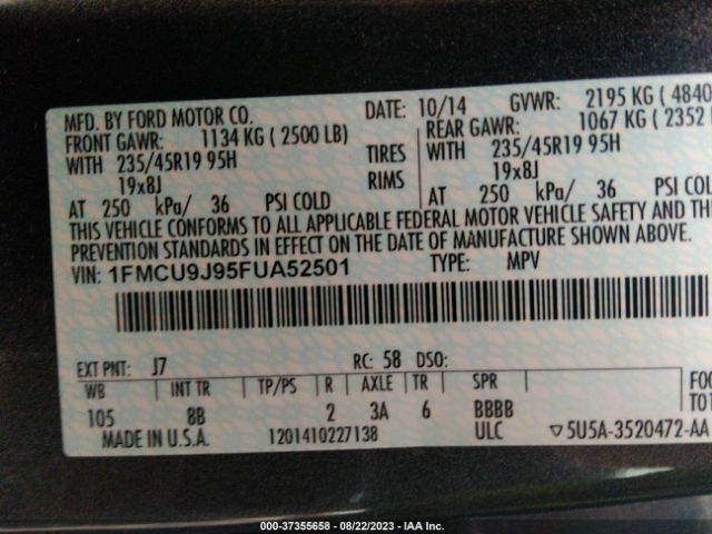 1FMCU9J95FUA52501 Ford Escape Titanium