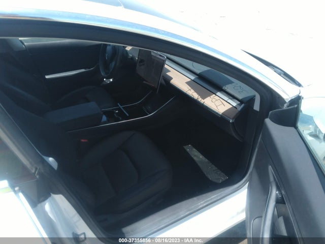 Продаж на аукціоні авто 2019 Tesla Model 3 Standard Range Plus, vin: 5YJ3E1EAXKF417507, номер лоту: 37355856