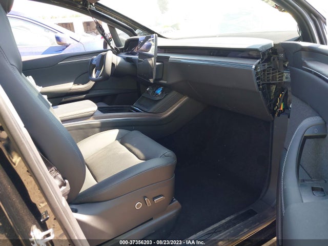 2023 Tesla Model X, VIN: 7SAXCDE52PF368034