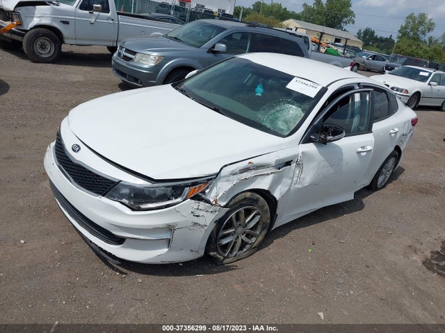 KIA Optima Lx 2016 5XXGT4L34GG111145 Image 2