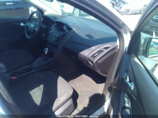 2016 FORD FOCUS SE VIN: 1FADP3K25GL329319