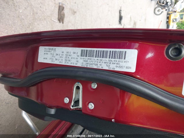 1C6RR7GGXHS770206 RAM 1500 Slt