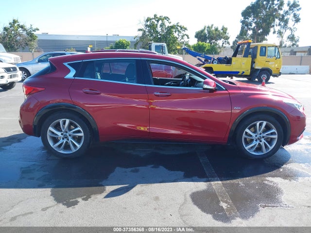 SJKCH5CP8JA056658 Infiniti Qx30 Luxury