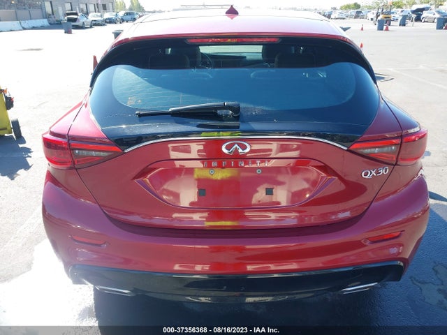 SJKCH5CP8JA056658 Infiniti Qx30 Luxury