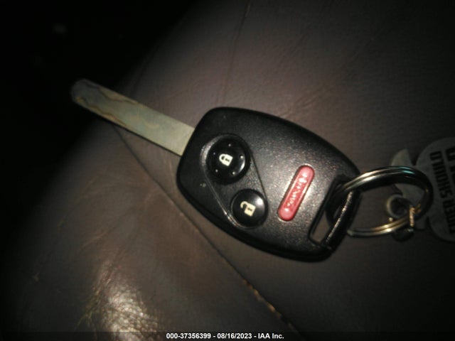 2011 HONDA CR-V EX-L VIN: JHLRE4H78BC022012
