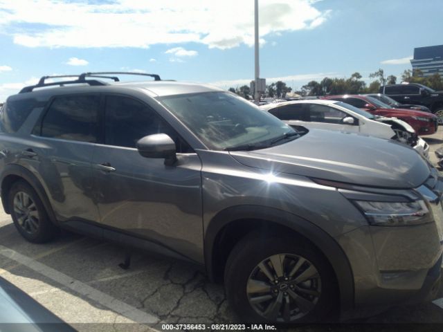 5N1DR3BA6NC246096 Nissan Pathfinder Sv