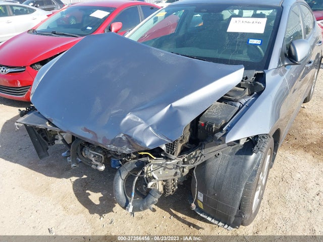 2018 HYUNDAI ELANTRA SEL VIN: 5NPD84LF8JH372529