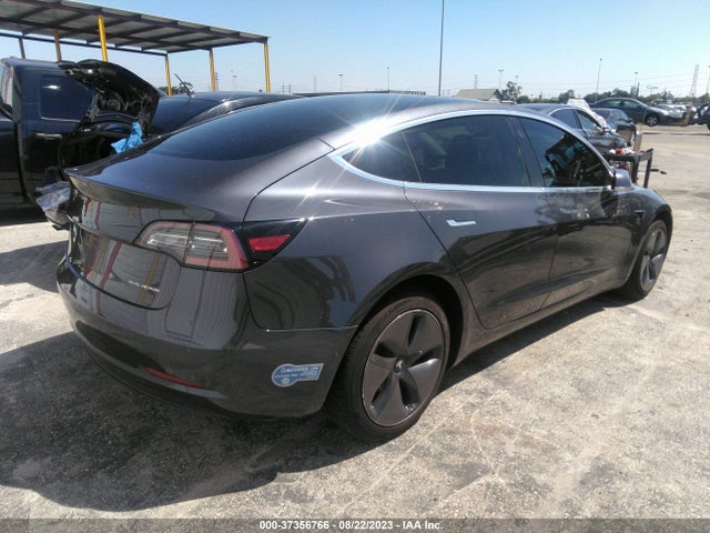 Tesla Model 3 Long Range 2018 5YJ3E1EB0JF090963 Image 11