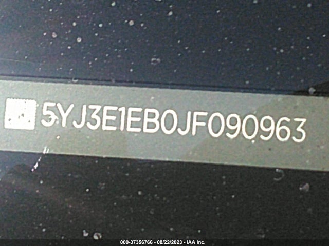 Tesla Model 3 Long Range 2018 5YJ3E1EB0JF090963 Image 16