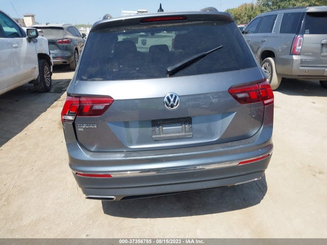 3VV3B7AX3MM107141 Volkswagen Tiguan Se/se R-line Black/sel