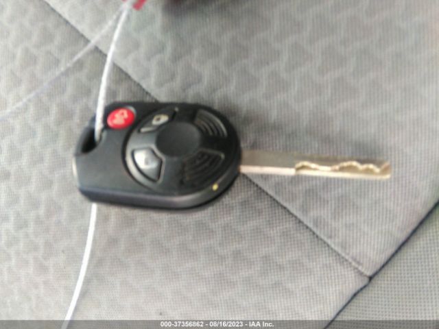 1FMCU0GD4HUC97848 Ford ESCAPE SE