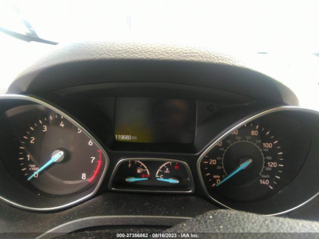 1FMCU0GD4HUC97848 Ford ESCAPE SE