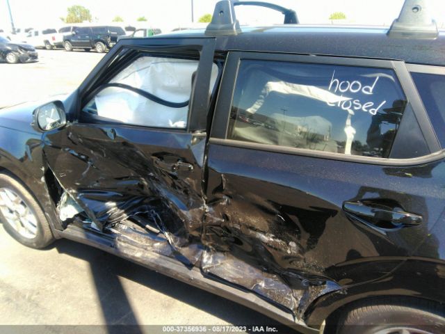 KNDJ23AU7P7877782 KIA SOUL S