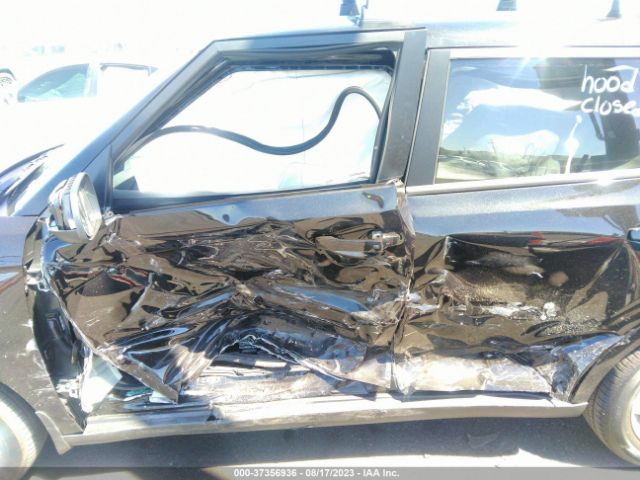 KNDJ23AU7P7877782 KIA SOUL S