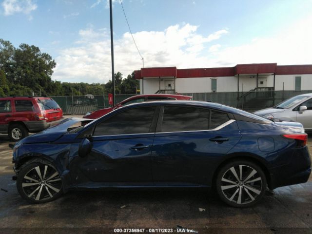 1N4AL4CV9KC240505 Nissan Altima 2.0 Sr