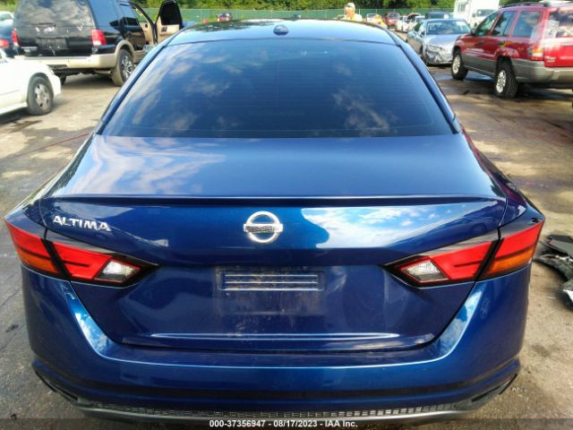1N4AL4CV9KC240505 Nissan Altima 2.0 Sr