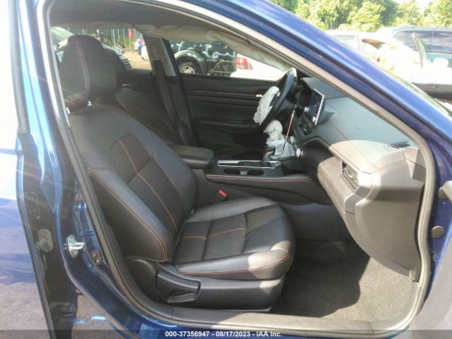 1N4AL4CV9KC240505 Nissan Altima 2.0 Sr