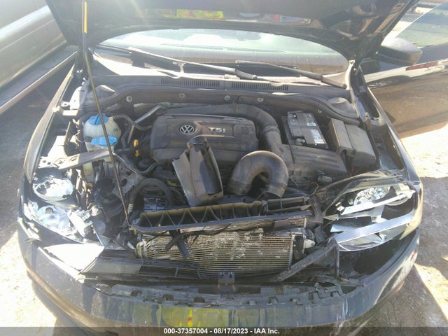 3VWD17AJ4GM384870 Volkswagen Jetta Sedan 1.8t Sport