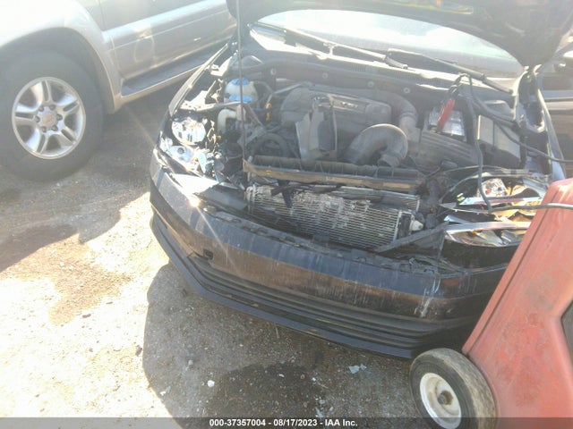 3VWD17AJ4GM384870 Volkswagen Jetta Sedan 1.8t Sport