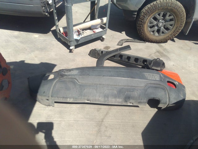 2015 Jeep Renegade Latitude მანქანა იყიდება აუქციონზე, vin: ZACCJABT5FPB85785, აუქციონის ნომერი: 37357029
