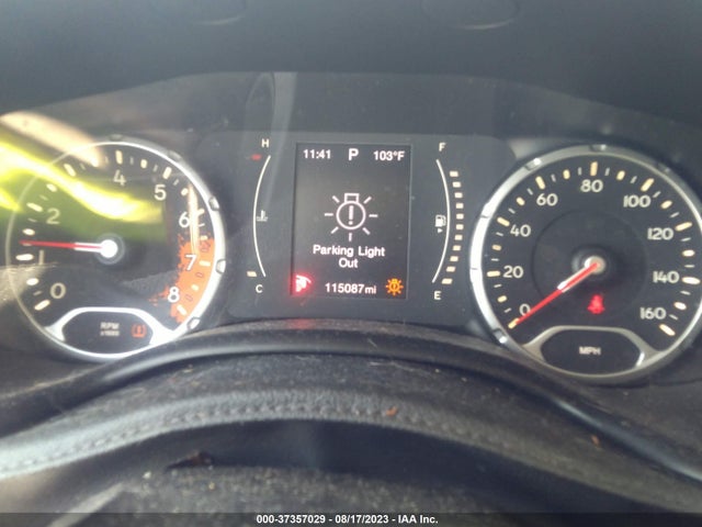2015 Jeep Renegade Latitude მანქანა იყიდება აუქციონზე, vin: ZACCJABT5FPB85785, აუქციონის ნომერი: 37357029