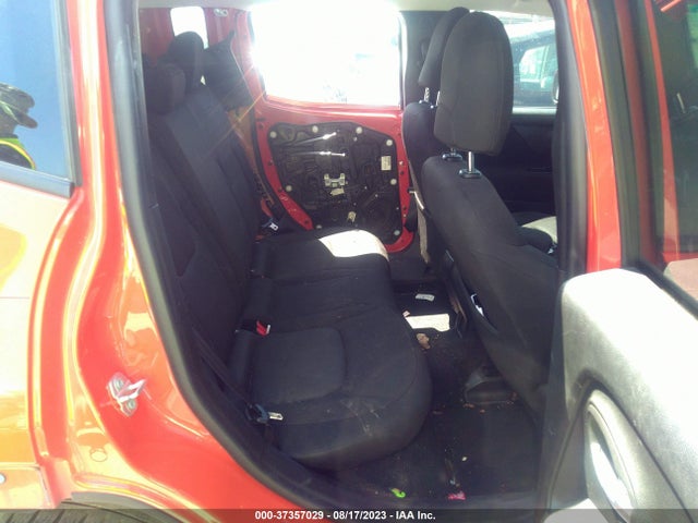 2015 Jeep Renegade Latitude მანქანა იყიდება აუქციონზე, vin: ZACCJABT5FPB85785, აუქციონის ნომერი: 37357029