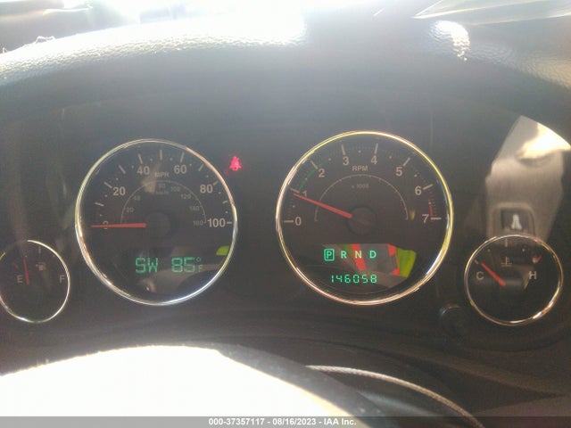 2013 JEEP WRANGLER UNLIMITED SAHARA VIN: 1C4BJWEG8DL562876