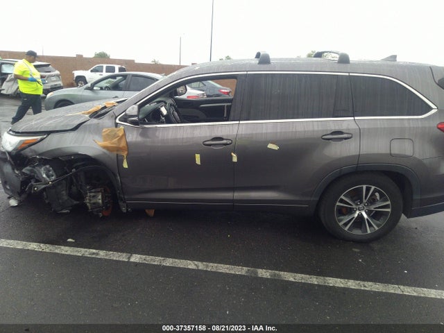 Toyota Highlander Le 2017 5TDZZRFH0HS214705 Image 7