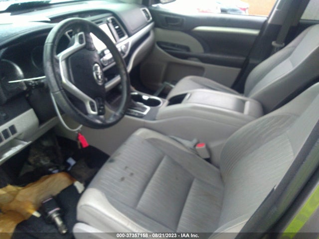 Toyota Highlander Le 2017 5TDZZRFH0HS214705 Image 12