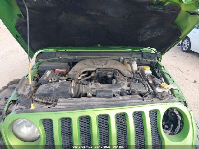 1C4HJXDG1JW316523 Jeep Wrangler Unlimited Sport S