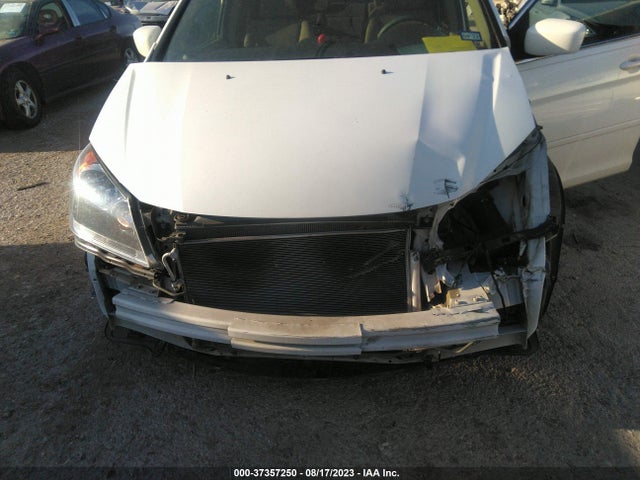 2010 HONDA ODYSSEY EX VIN: 5FNRL3H50AB105351