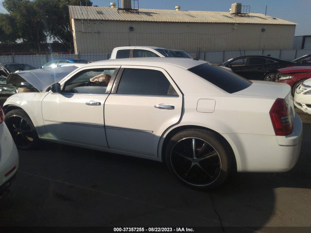 2010 CHRYSLER 300 TOURING VIN: 2C3CA5CV0AH255473