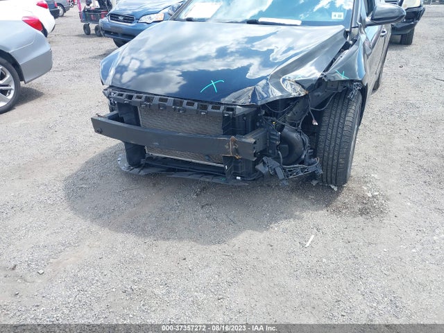 2017 HYUNDAI ELANTRA SE VIN: KMHD84LF3HU077141