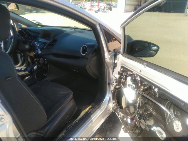 Ford FIESTA SE 2019 3FADP4EJ8KM106871 Image 5