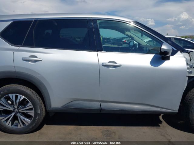 5N1AT3BA7MC829974 Nissan ROGUE SV