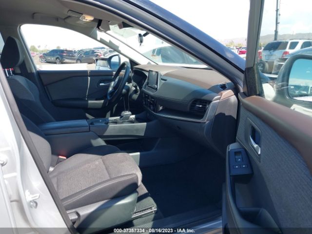 5N1AT3BA7MC829974 Nissan ROGUE SV