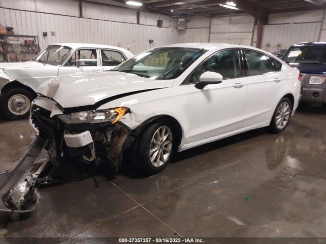 3FA6P0HDXHR189934 Ford FUSION SE