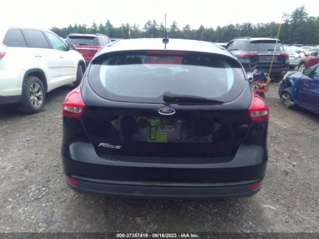 1FADP3K20HL335191 Ford FOCUS SE