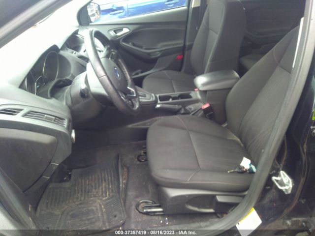 1FADP3K20HL335191 Ford FOCUS SE